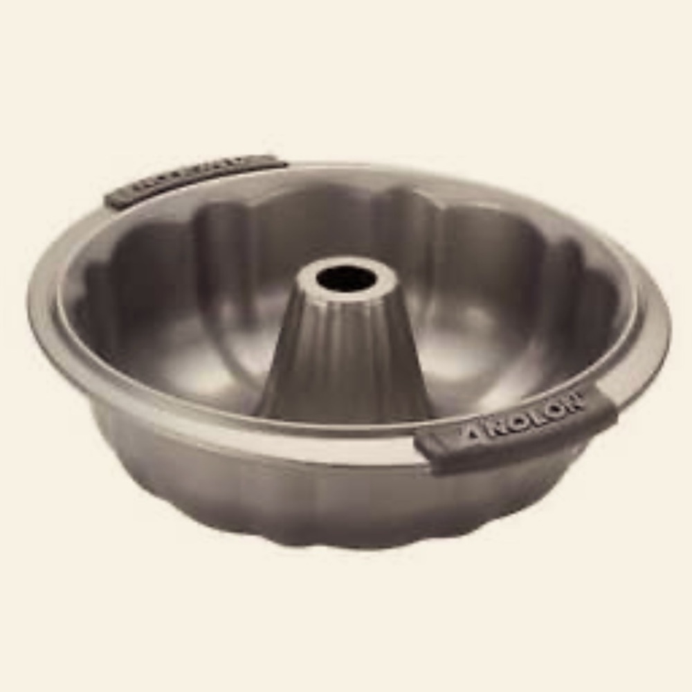 Anolon Advanced 9.5-Inch Nonstick Fluted Mold Bundt Baking Pan - Gray